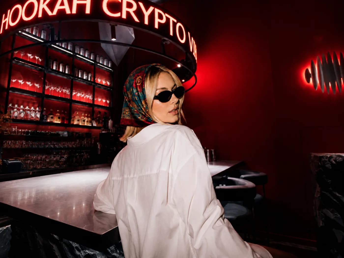 Гость у бара Vibes
